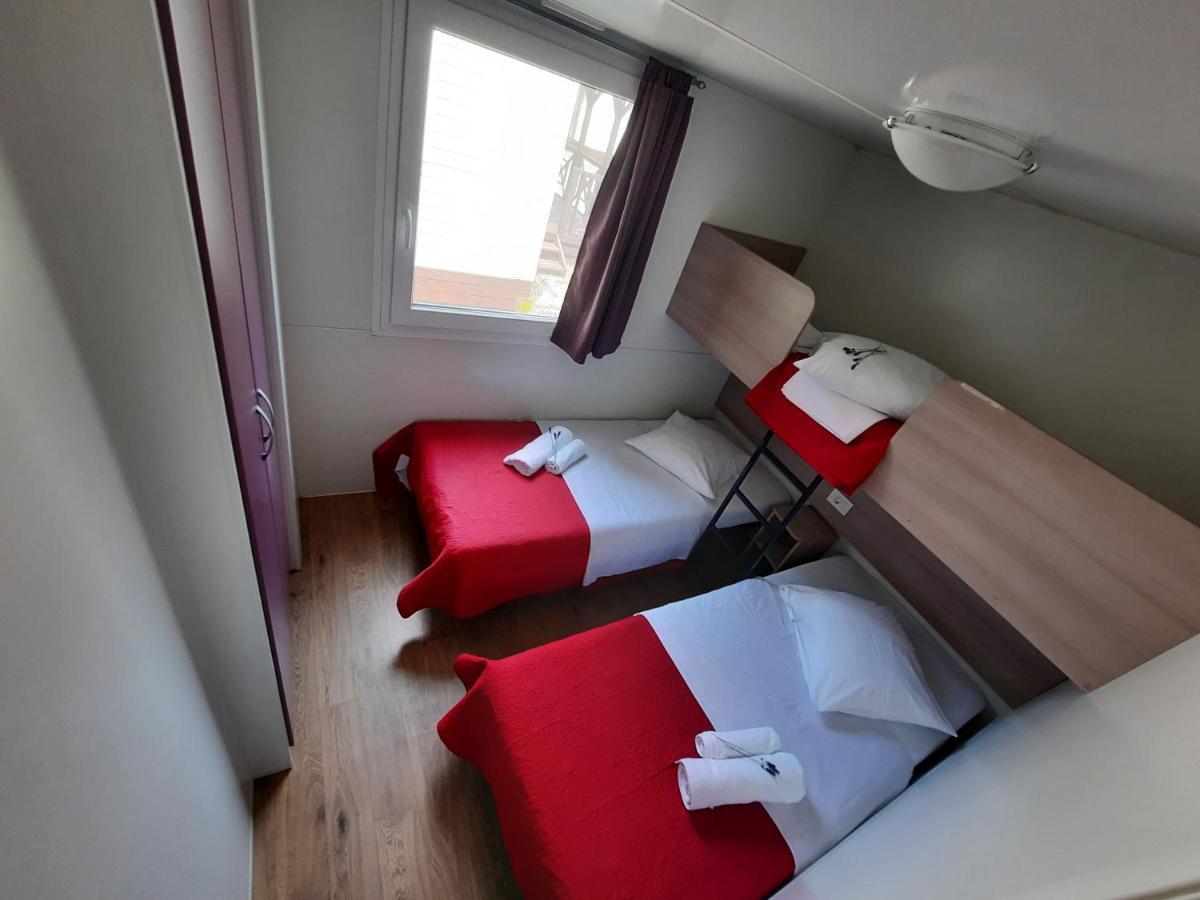 Kamp Rujno Hotel Starigrad Paklenica Bagian luar foto