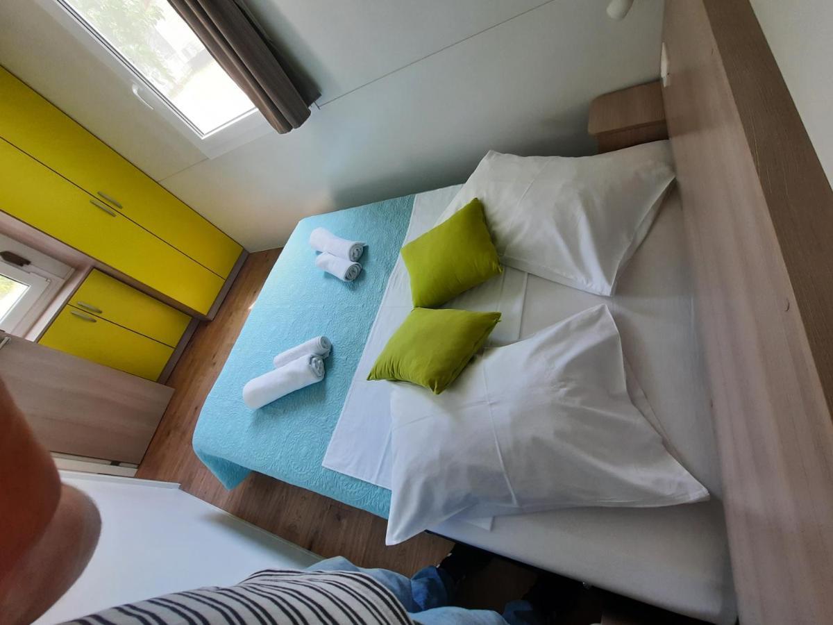 Kamp Rujno Hotel Starigrad Paklenica Bagian luar foto