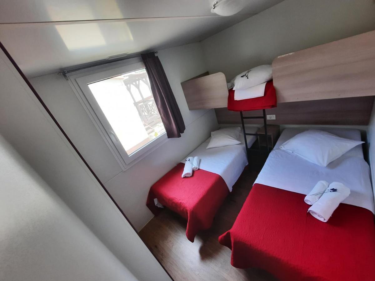 Kamp Rujno Hotel Starigrad Paklenica Bagian luar foto