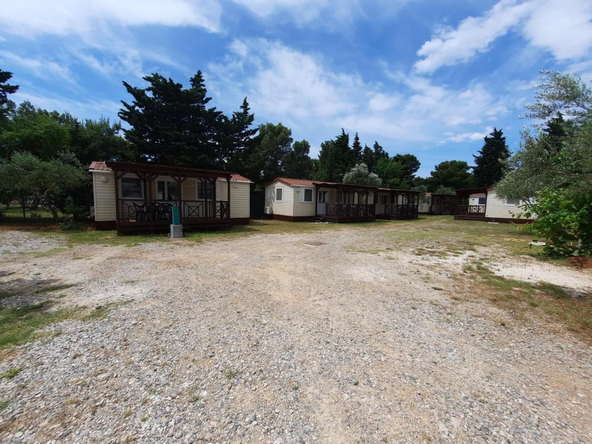 Kamp Rujno Hotel Starigrad Paklenica Bagian luar foto