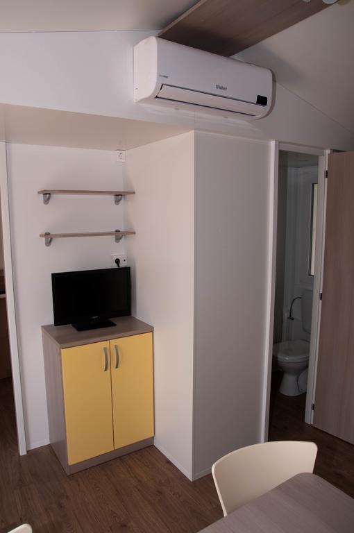 Kamp Rujno Hotel Starigrad Paklenica Bagian luar foto