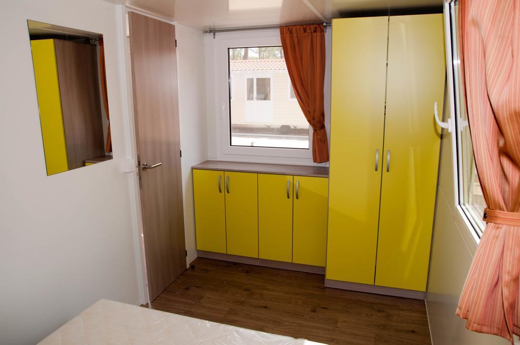 Kamp Rujno Hotel Starigrad Paklenica Bagian luar foto