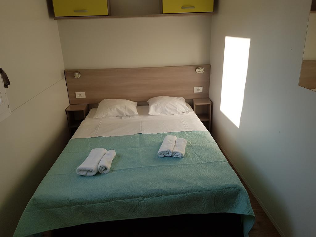 Kamp Rujno Hotel Starigrad Paklenica Bagian luar foto