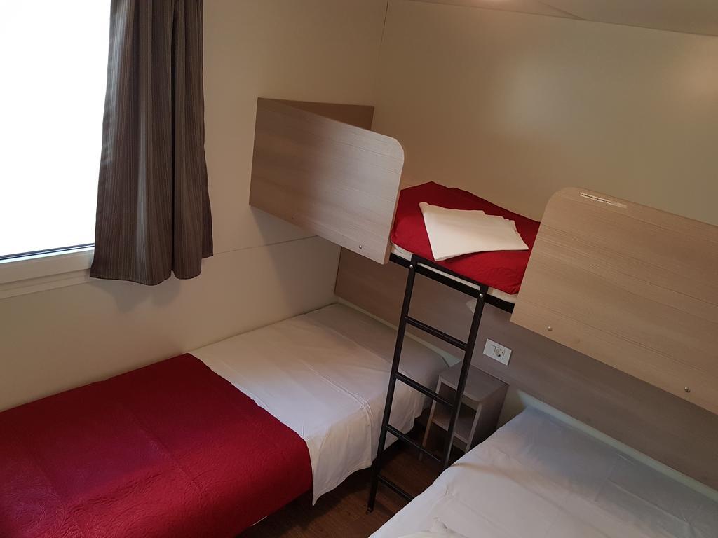 Kamp Rujno Hotel Starigrad Paklenica Bagian luar foto