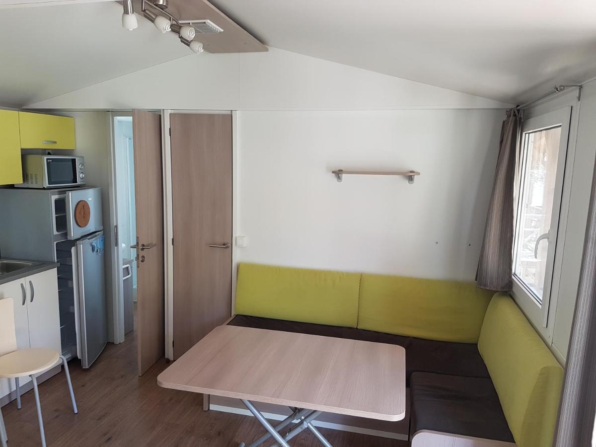Kamp Rujno Hotel Starigrad Paklenica Bagian luar foto